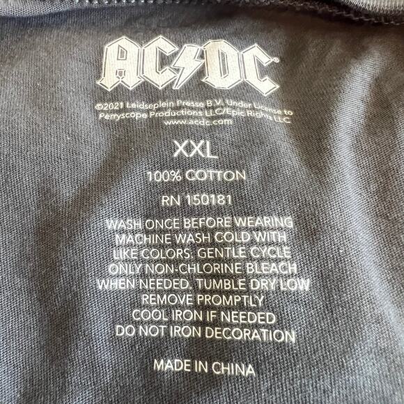 AC DC High Voltage Women's Gray Graphic T-Shirt - Size XXL - Brand New - Picture 2 of 7